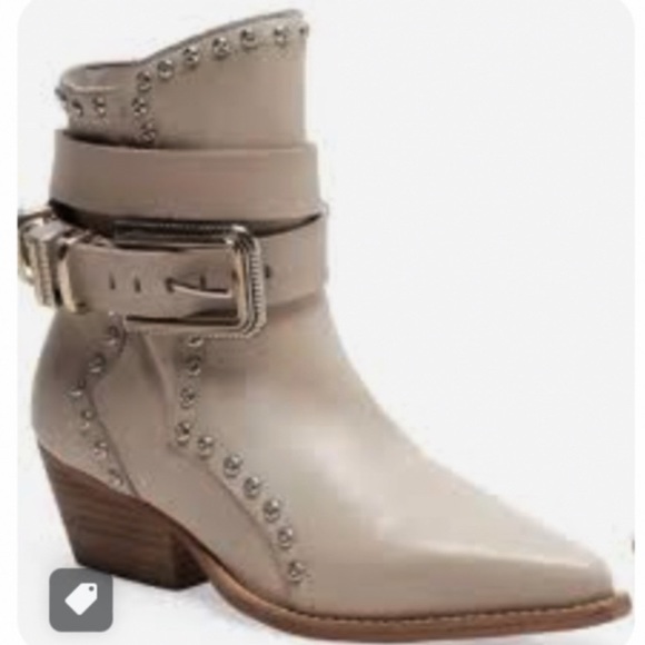 Free People Shoes - FREE PEOPLE BILLY DISTRESSED LEATHER STUDDED POINT TOE WESTERN BOOTS 38.5